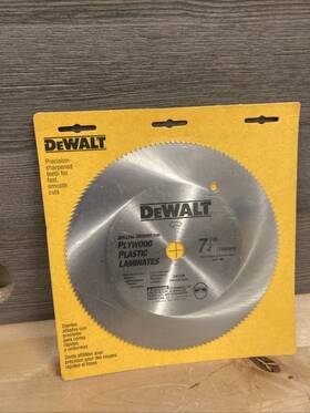 Dw3326 Black & Decker Dewalt 7-1/4 Inch 140t Steel Hollow Ground Plywood Saw Blade New