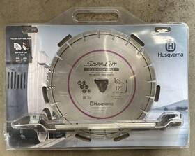 Flx12-1000 Husqvarna 575383204 Flx Purple 12 Inch X .120 Blade/skid Plate