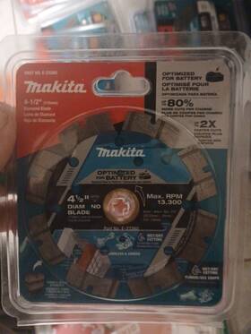 E-23260 Makita 4 1/2 Inch Thin Kerf Segmented Turbo Rim Diamond Blade For Masonry