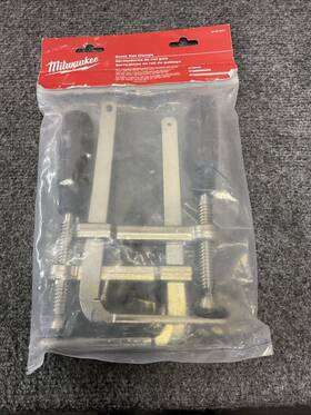 48-08-0573 Milwaukee Track Saw Guide Rail Clamps New