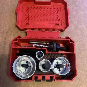 49-22-4039 Milwaukee Pack Of 11 Hole Dozer Bi-metal Saw Set Kit - Red