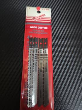 48-42-06404 Milwaukee Electric Tool Corp. 48-42-0640 Inch 10-tpi Wood-cutting U-shank Jigsaw Blades 5-pack New