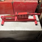 Roberts 10-35 Laminate Cutter 8 X 10MM Capacity W/ Plank Leveler.. Fixed Price $38.00.