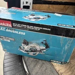 Makita XSH06PT 36V Brushless 7-1/4" Circular Saw W/ (2) 5.0AH No Bag. Fixed Price $359.99.