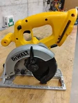 Dewalt DC390 Type 18V Volt Cordless 6-1/2" Circular Saw Bare Tool Works. Fixed Price $29.99.