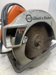 Black & Decker 7390 7-1/4" Circular Saw, Used, Free Shipping. Fixed Price $50.00.