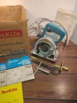 Makita 4200N 4-3/8 In. Circular Trim Saw 115V. Blades. Original Box. Tools.. Fixed Price $119.99.