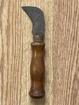 Vintage Hawkbill Linoleum/carpet Knife W/curved Pointed Blade Wood Handle. Fixed Price $9.90.