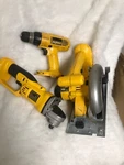 Dewalt 18 Volt 4.5" Angle Grinder DC411 6.5" Circular Saw DW939 Drill DW929. Fixed Price $187.99.